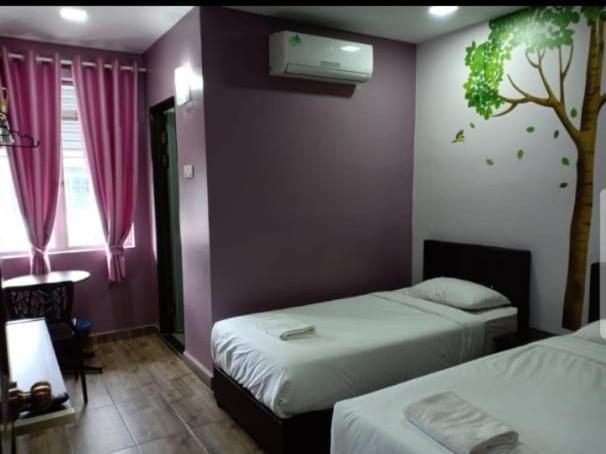 Purple Dream Home Teluk Panglima Garang Phòng bức ảnh