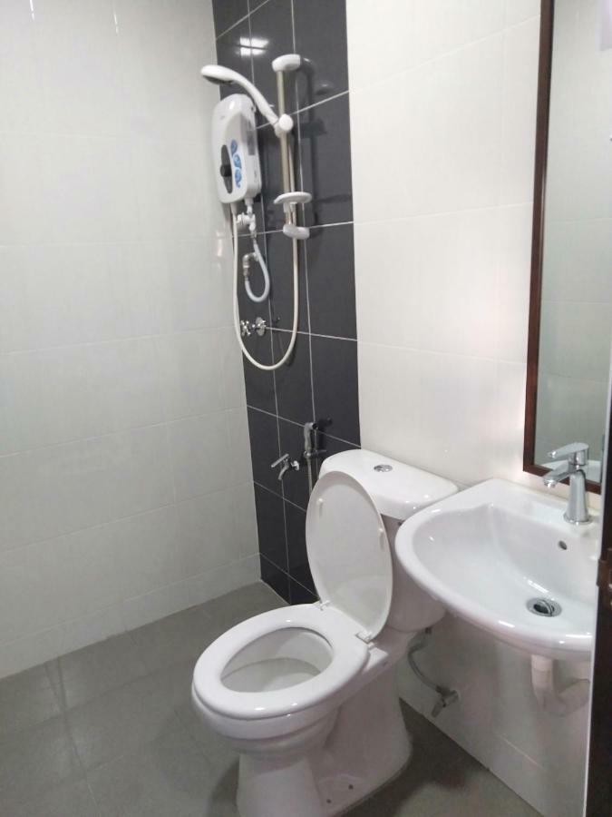 Purple Dream Home Teluk Panglima Garang Ngoại thất bức ảnh