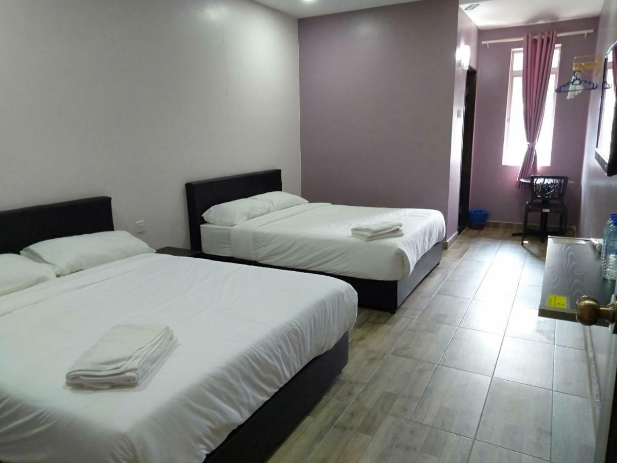 Purple Dream Home Teluk Panglima Garang Ngoại thất bức ảnh